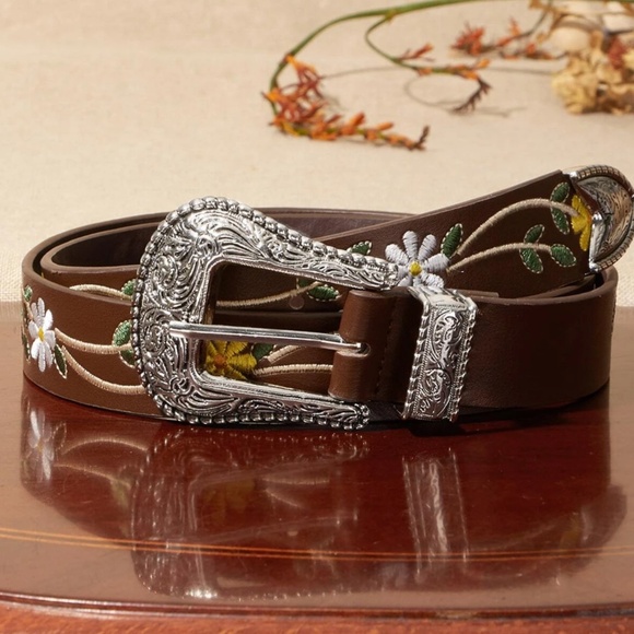 Western Vegan Leather Embroidered Floral Silver Tone Buckle Belt - Picture 7 of 12
